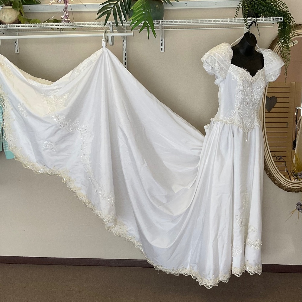 Vintage Wedding Original 90’s Wedding Dress Size 6